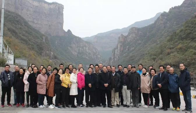 鄭州普瑞眼科醫(yī)院2019年豫北地區(qū)學(xué)術(shù)交流會圓滿落幕！